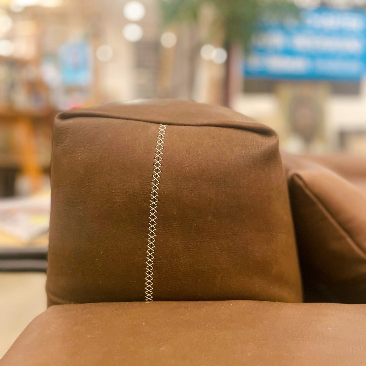 〔 OUTLET 〕BIOCCO 本革ソファ