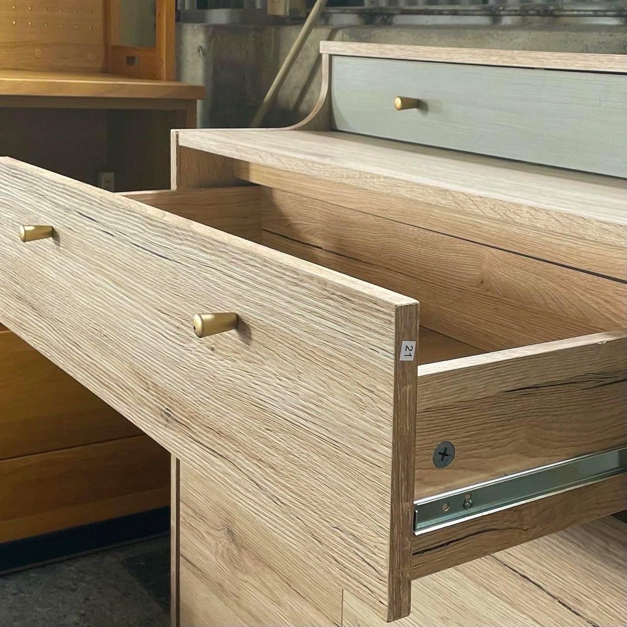 [ OUTLET ] Chester Chest
