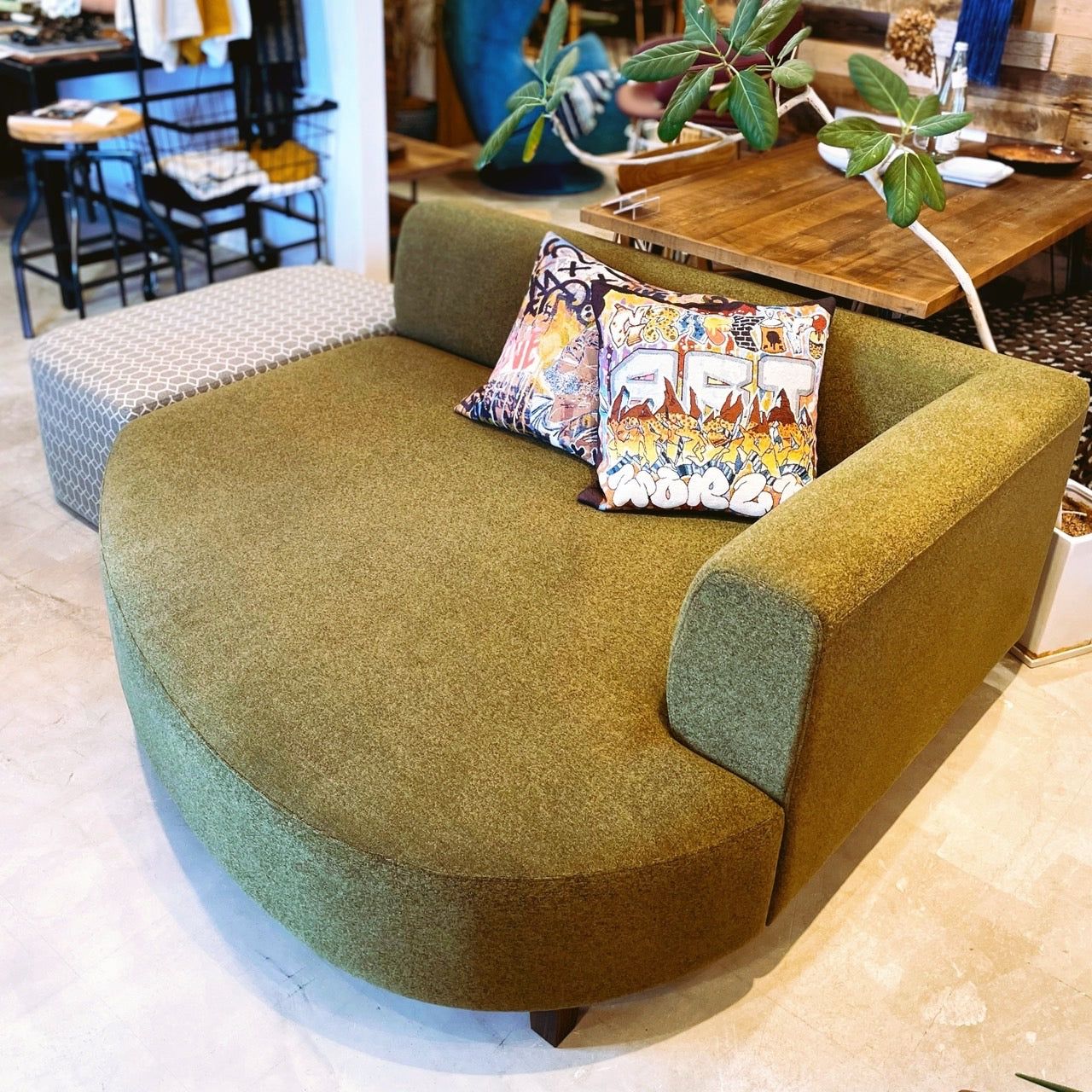 【家具特集ソファ】Earl ottoman