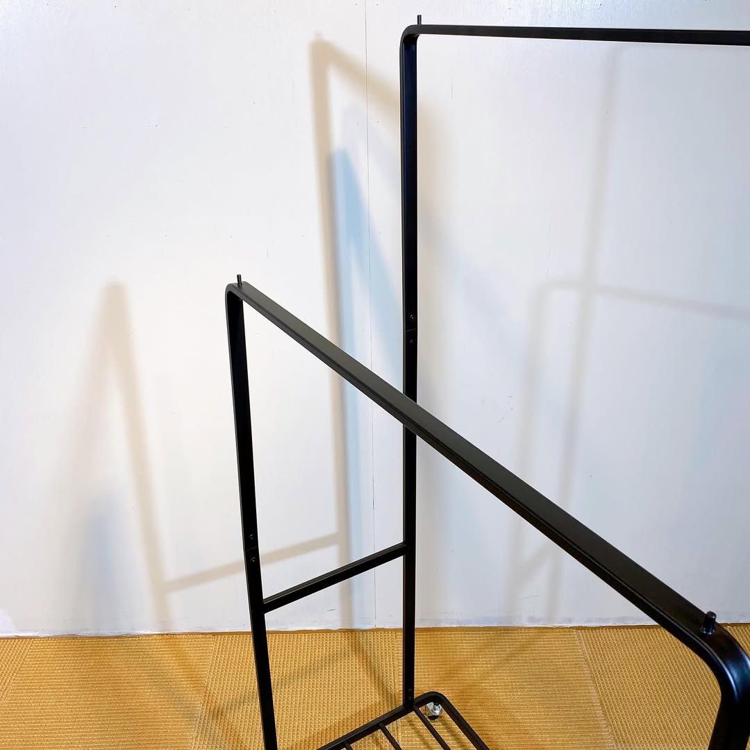 season22-1 / Hanger Rack