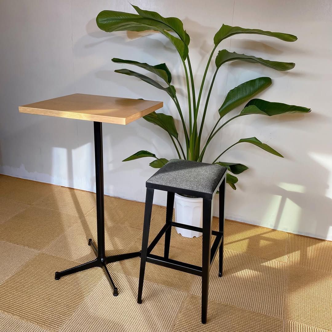 season17-3 / Counter Stool