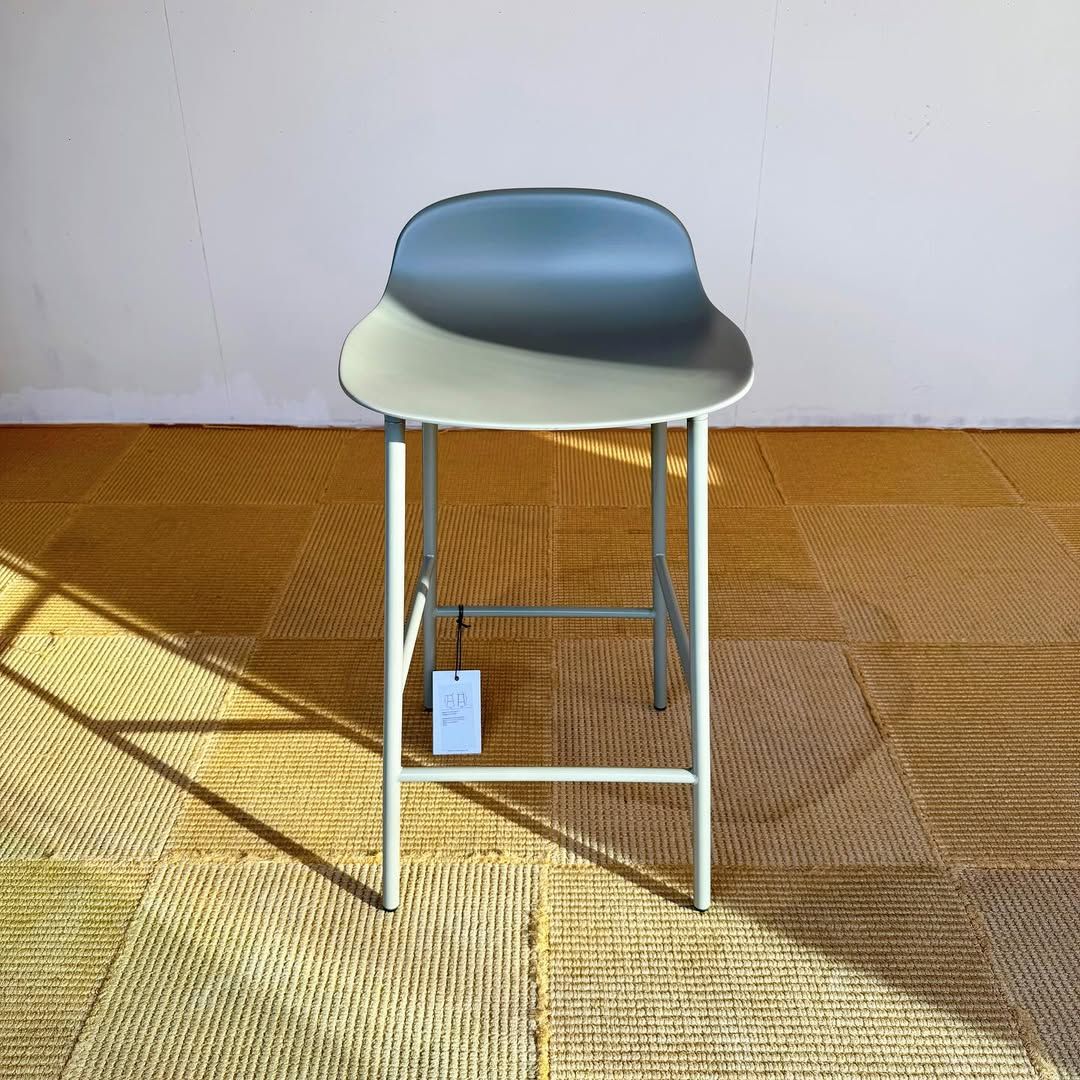 season45-7 / ハイスツール / Form barstool(Normann Copenhagen)