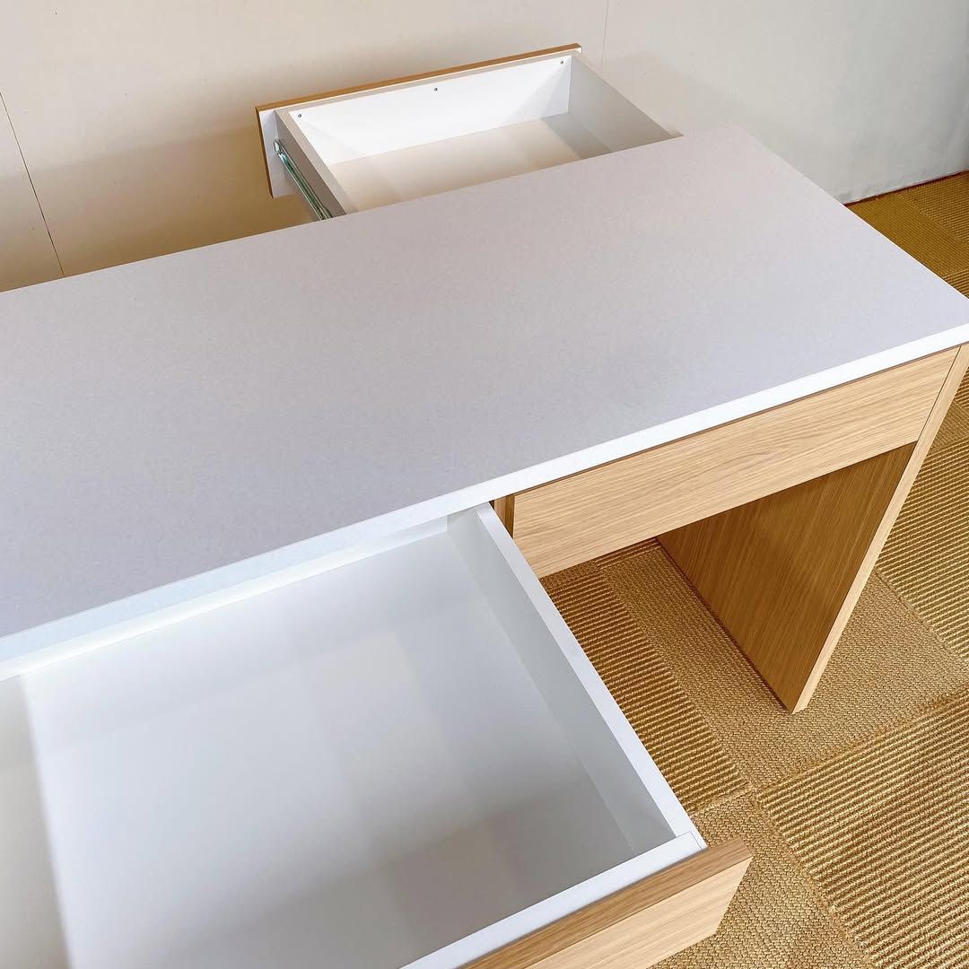 season19-2 / Console Table