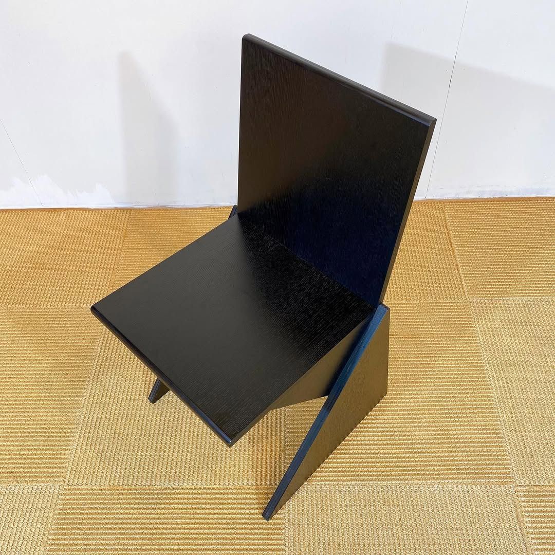 season18-3 / Sankaku Chair / レグナテック