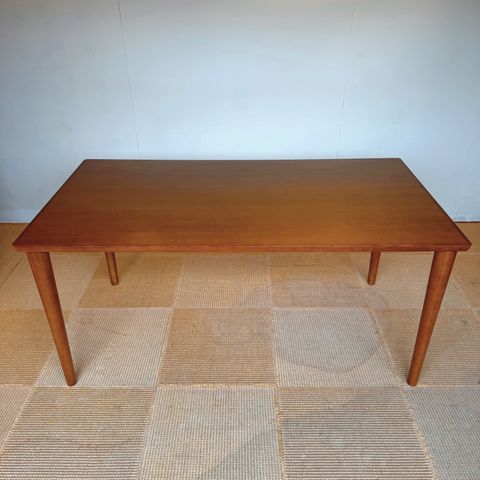 カリモク60ダイニングテーブル / KARIMOKU60