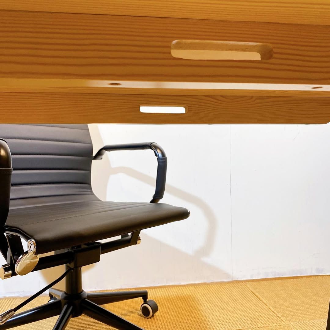 season12-1 / Desk / アデペシュ