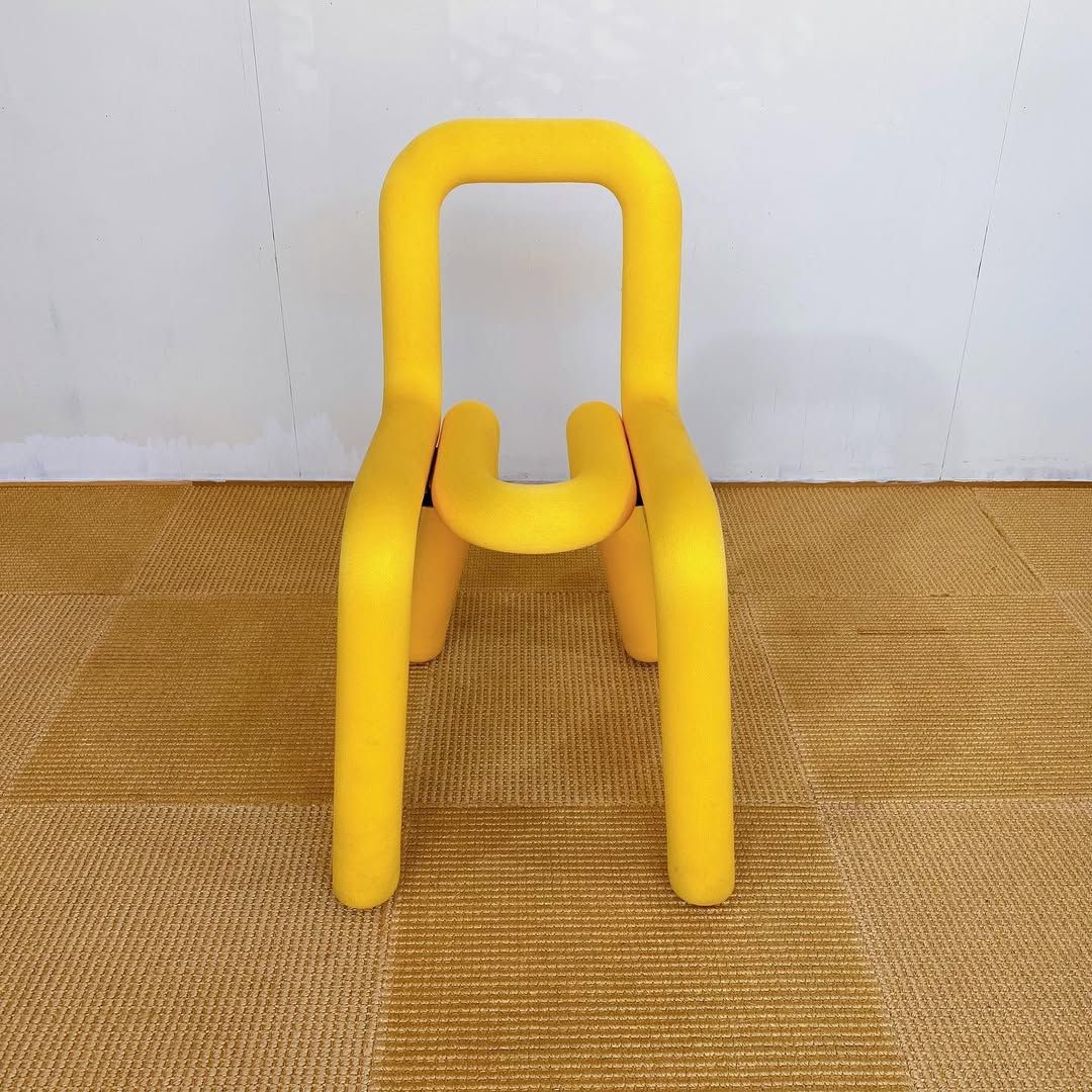 season10-2 / Mustache Chair (YE)