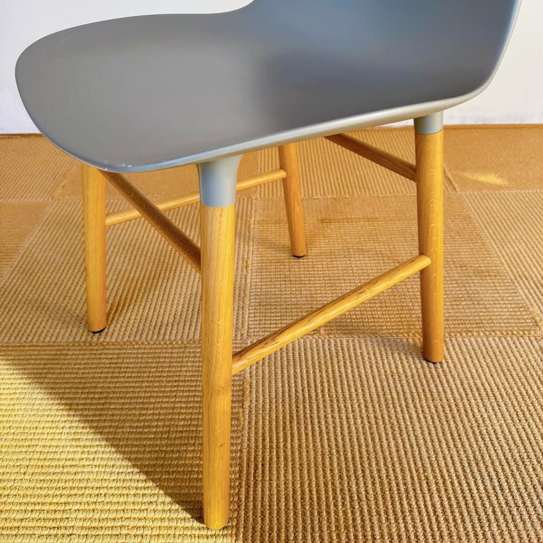 season45-5 / デザイナーズチェア Form Chair（Normann Copenhagen）