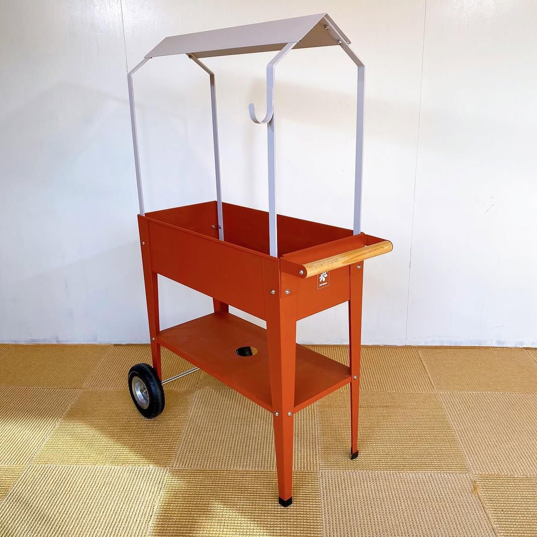 season8-1 / Garden Trolley