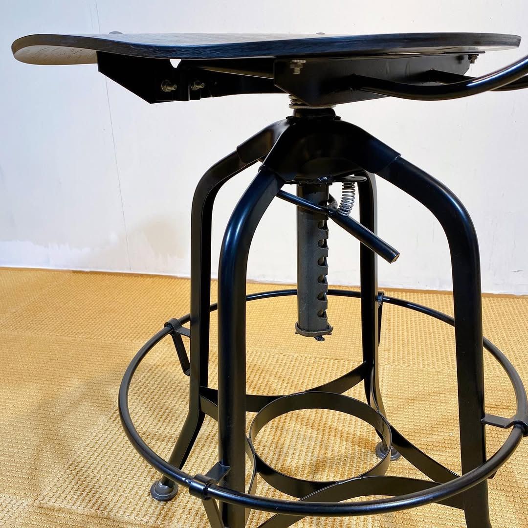 season24-6 / Hi Chair
