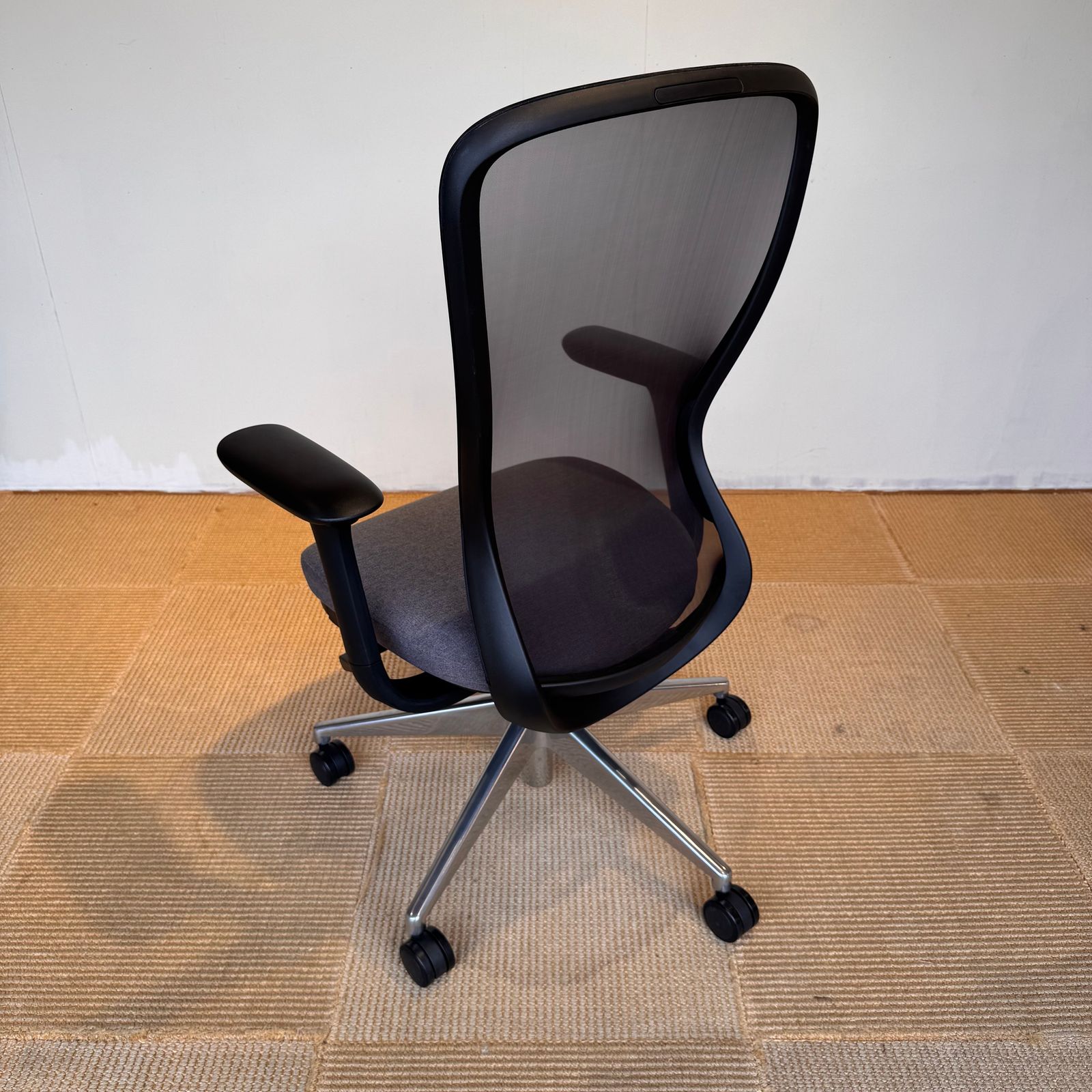 season57-2 / オフィスチェアAIR A-03E (グレー)