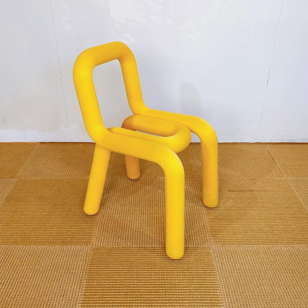 season10-2 / Mustache Chair (YE)