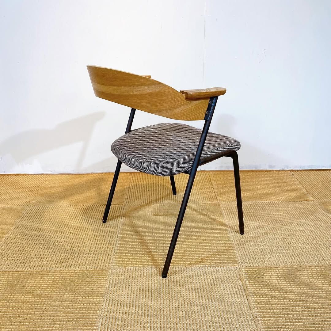 season29-3 / Chair