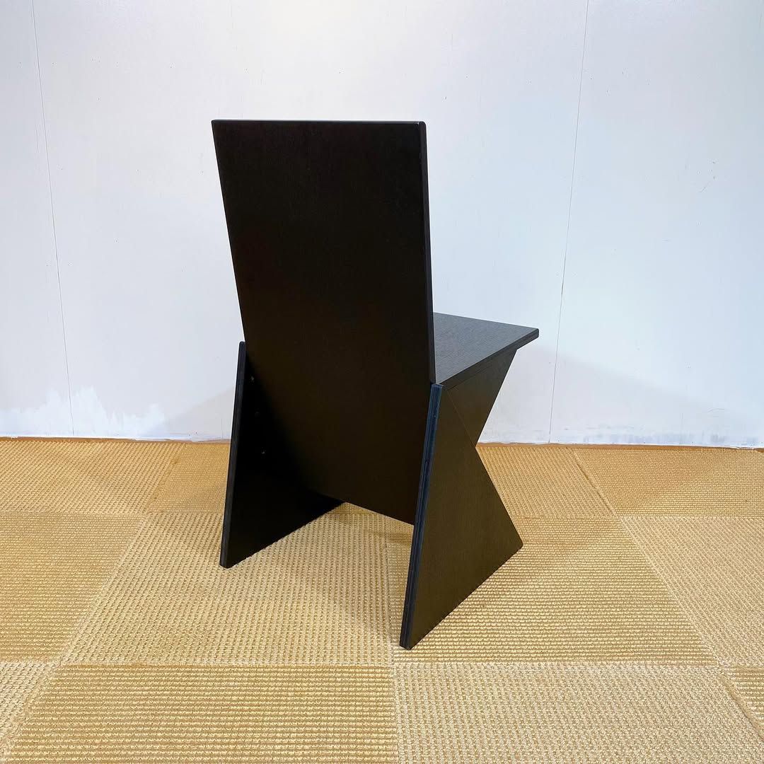 season18-3 / Sankaku Chair / レグナテック