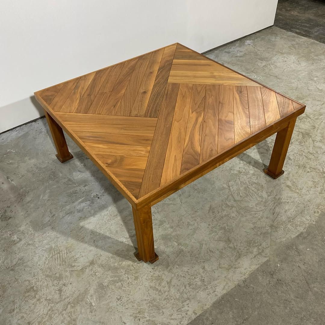 season6-4 / Low table