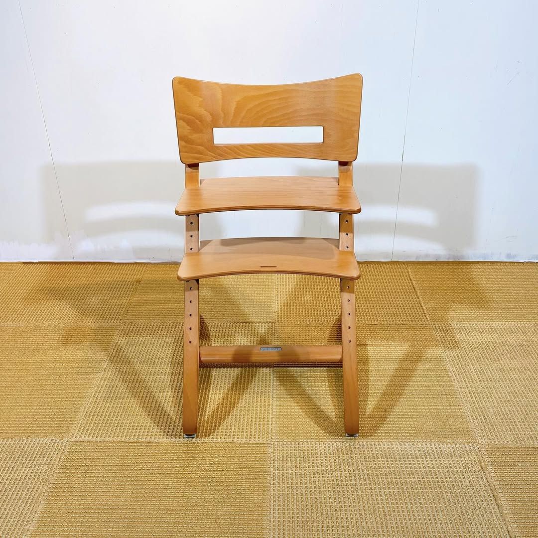 season14-4 / Leander High Chair
