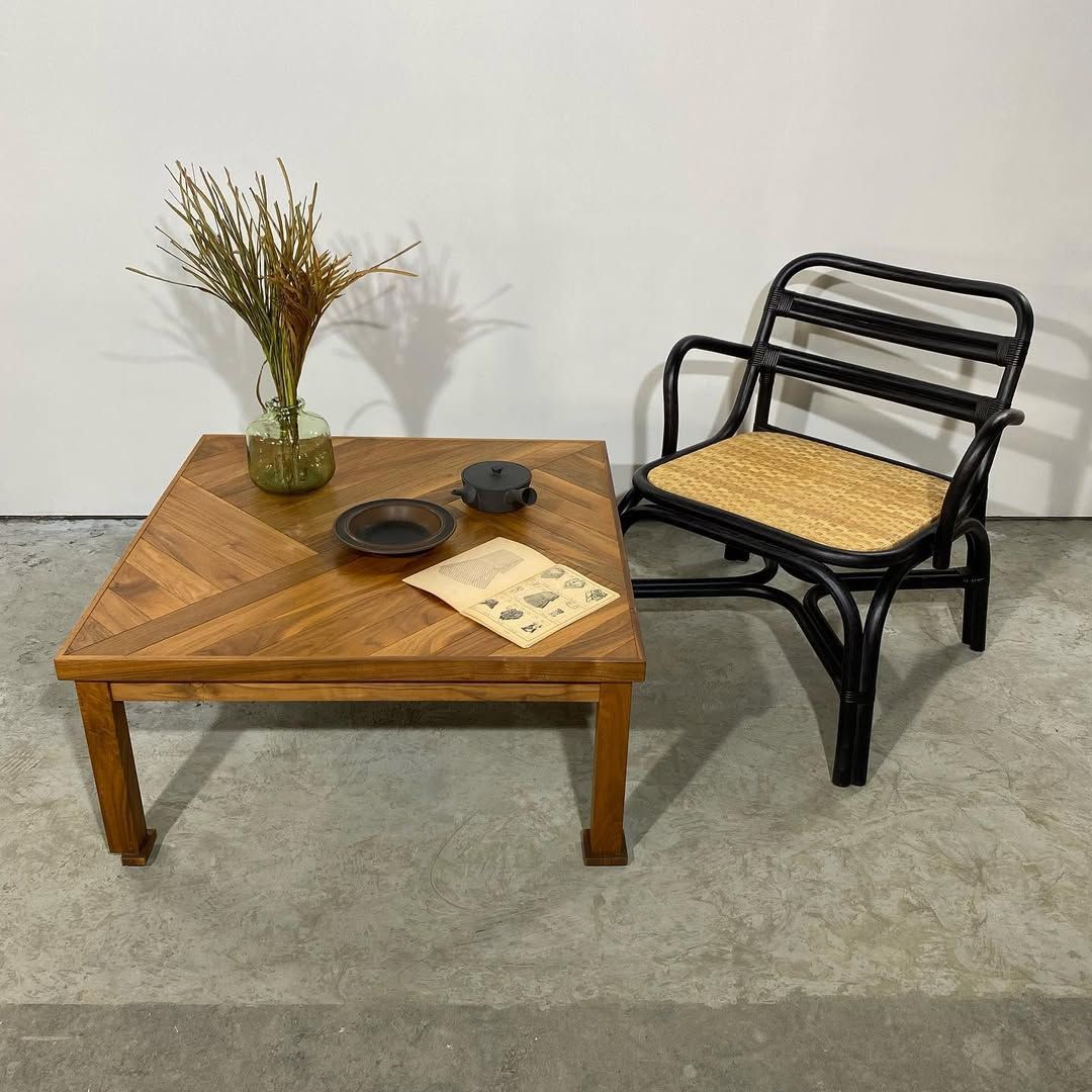 season6-4 / Low table