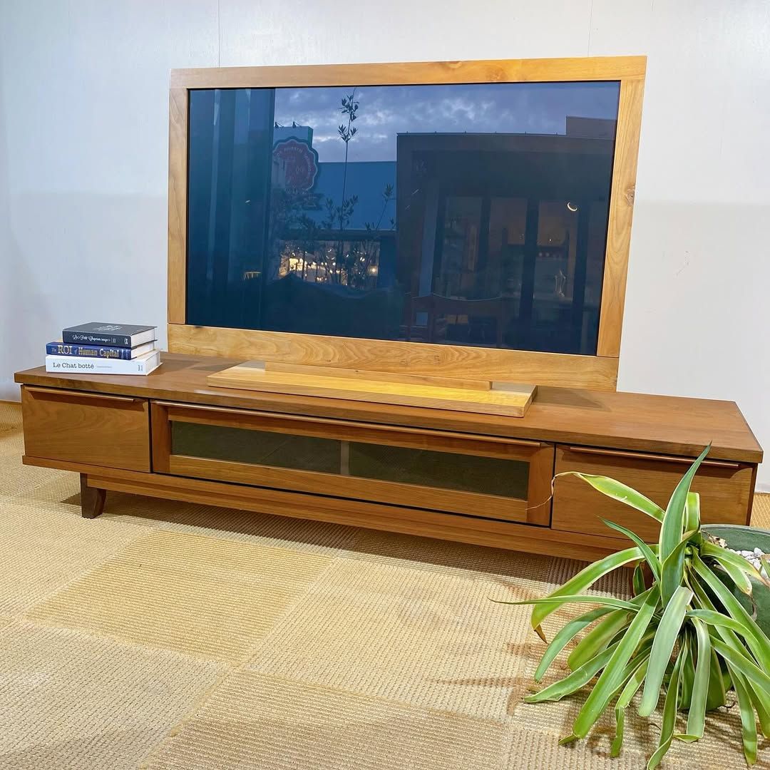 season32-1 / TV Board