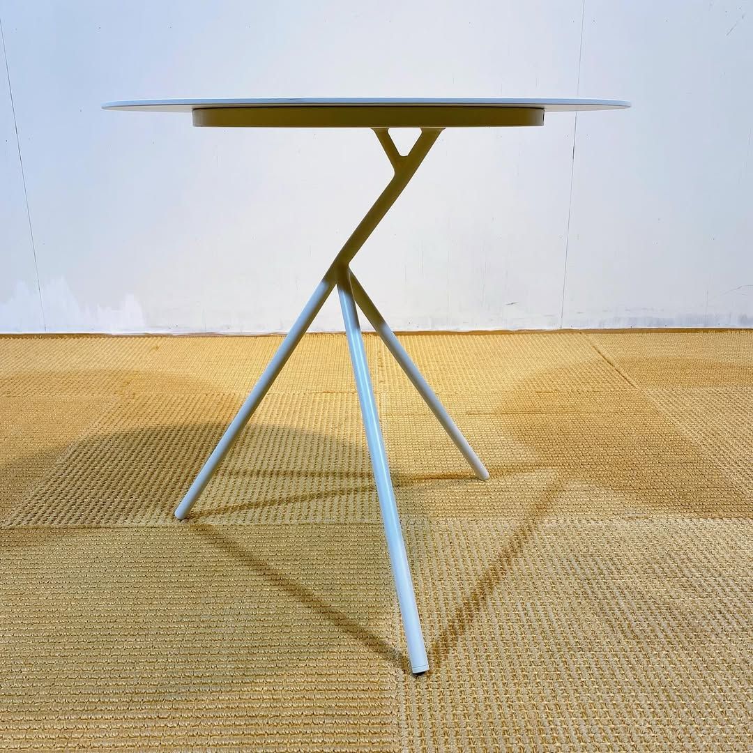 season31-2 / Side Table