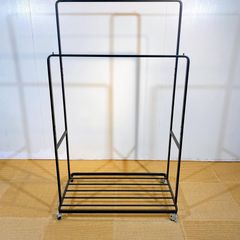 season22-1 / Hanger Rack