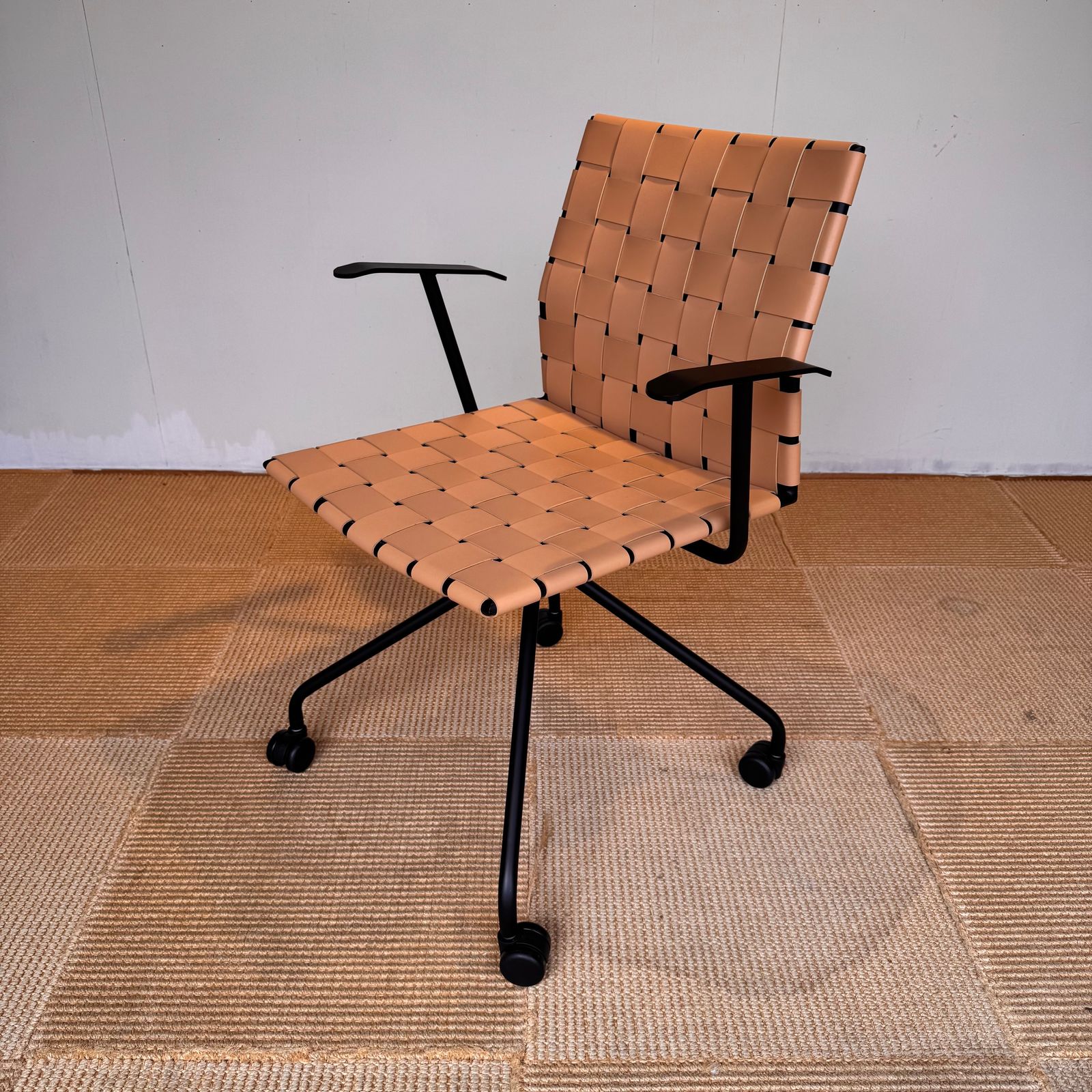 season57-3 / HARPER DESK CHAIR / CRASH GATE