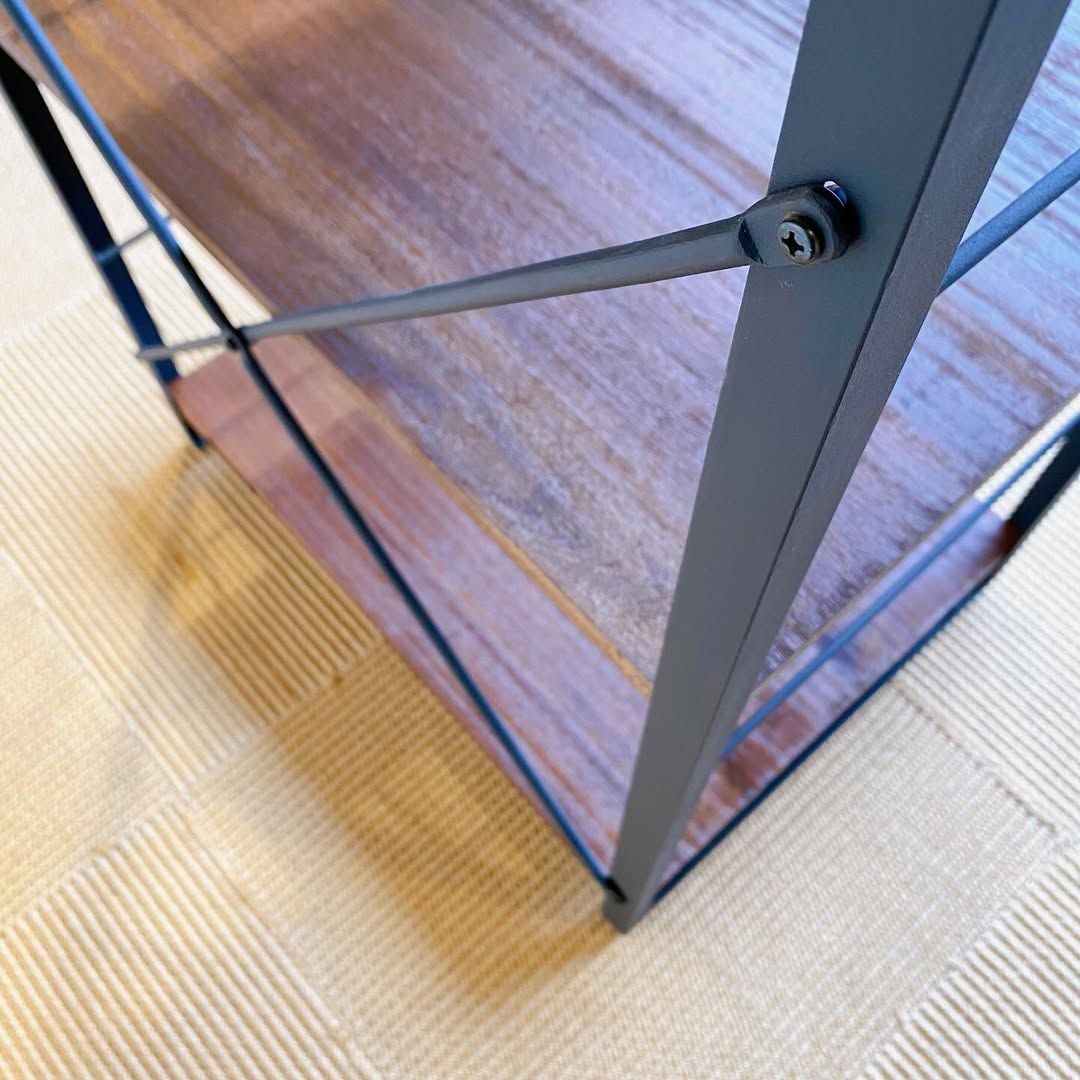 season30-4 / Iron Shelf