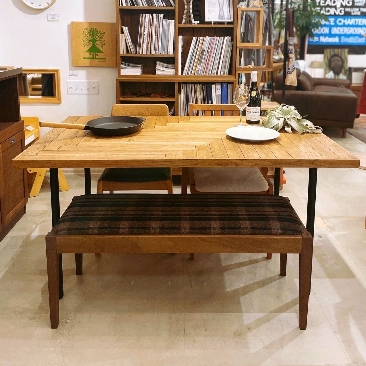 Kurt Dining Table