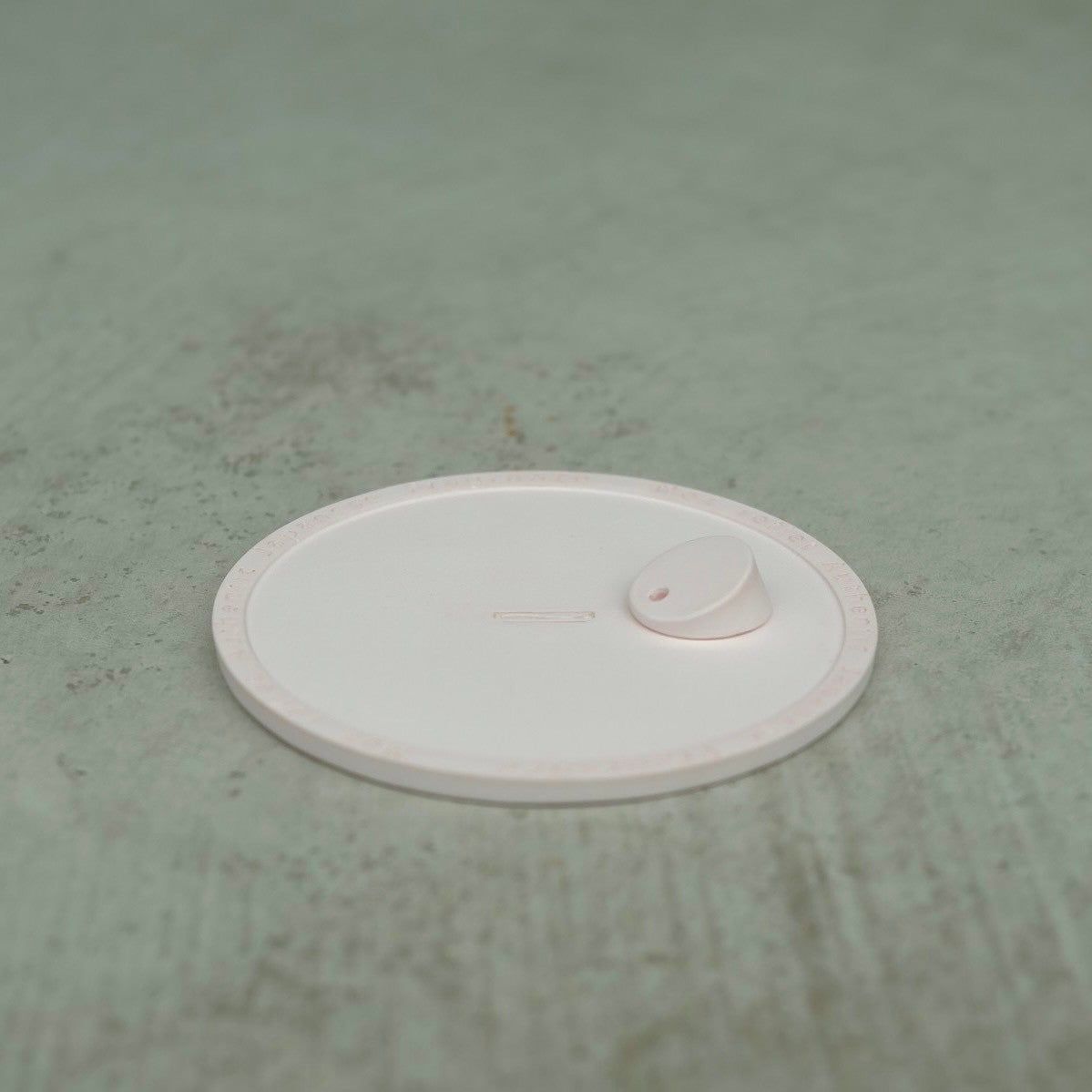 incense plate Nez