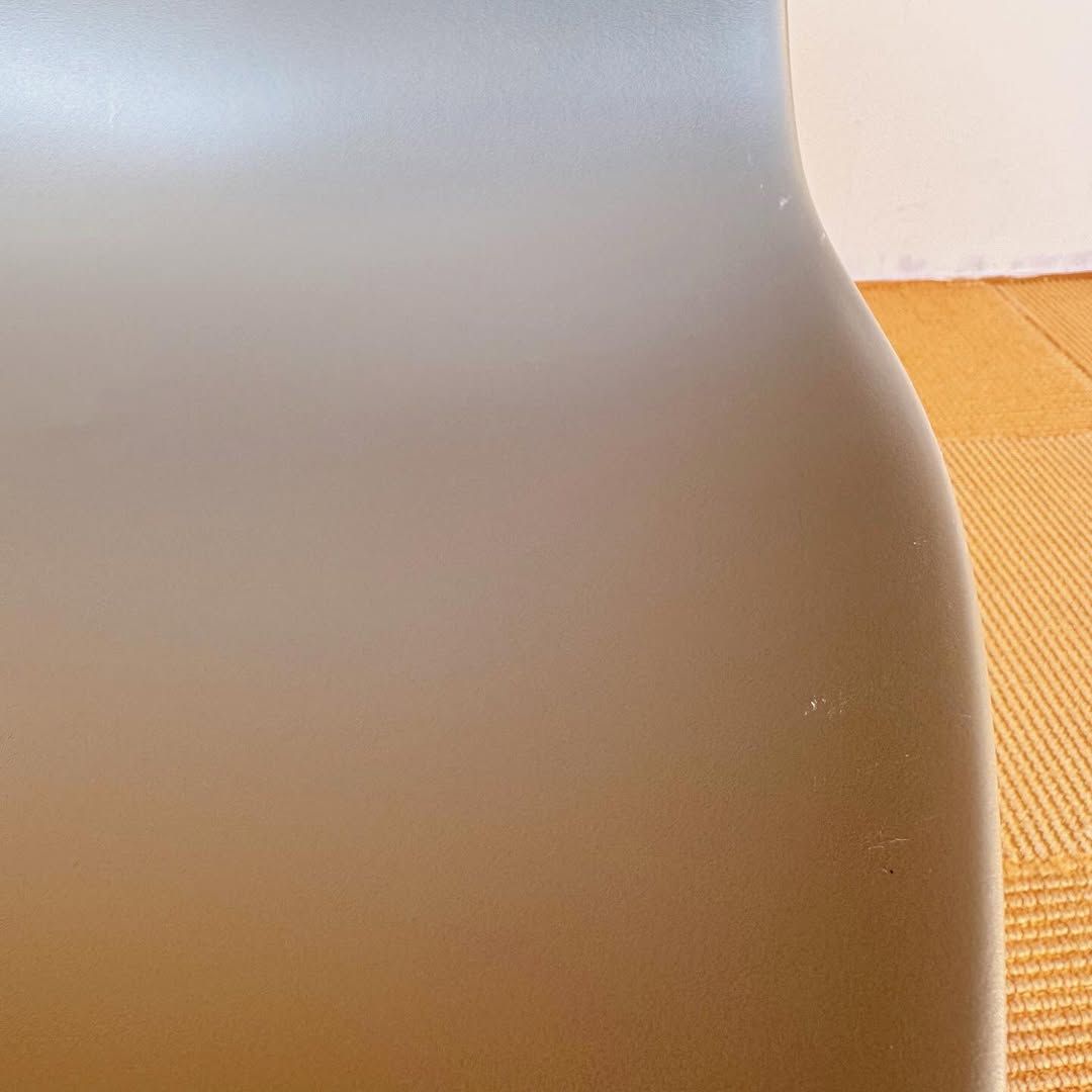 season45-6 / デザイナーズチェア / Form Chair（Normann Copenhagen）