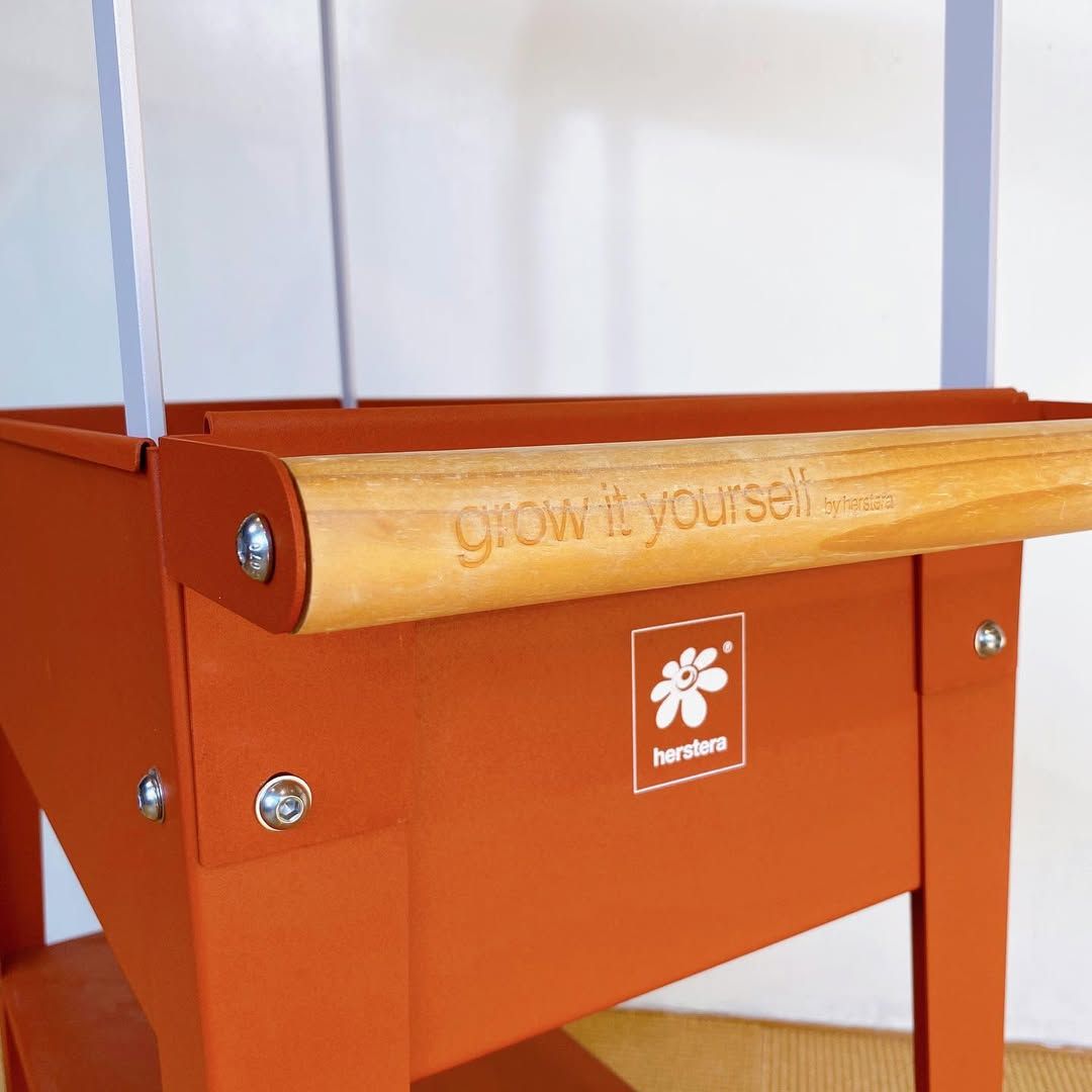 season8-1 / Garden Trolley