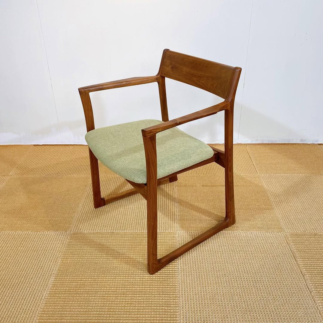 season14-2 / Sledge Arm Chair / シキファニチア