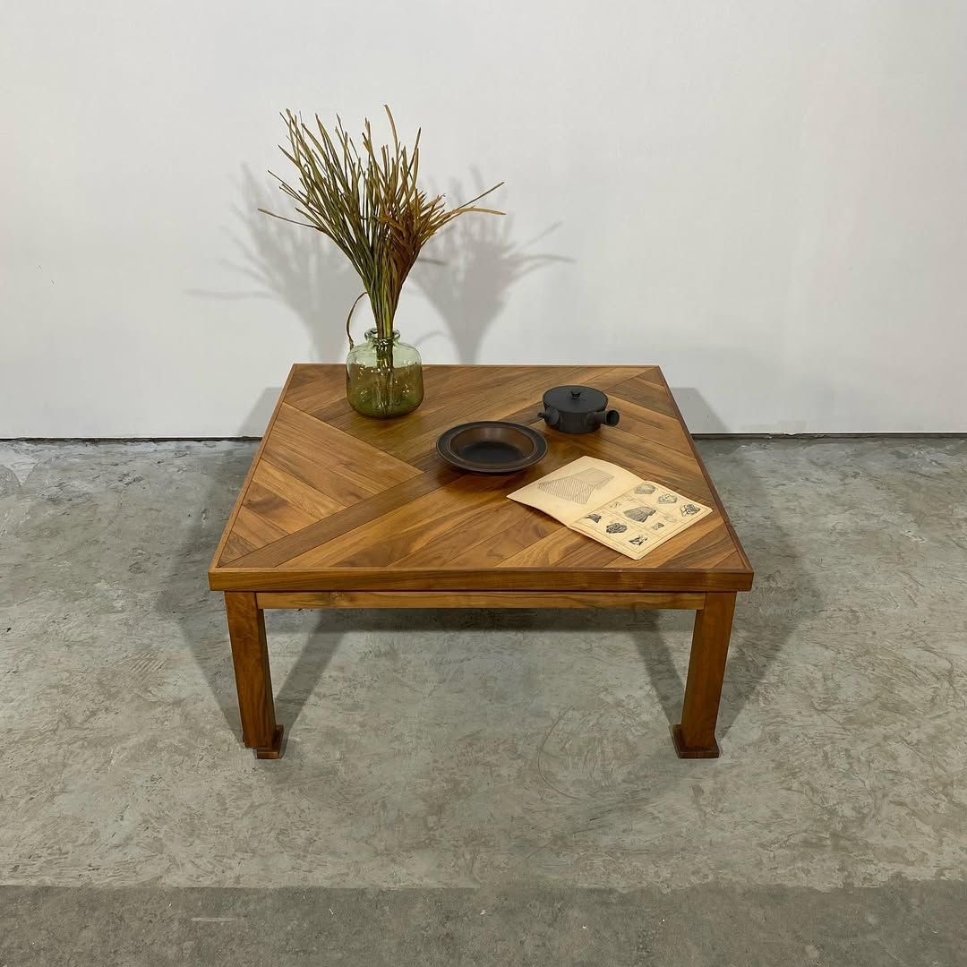 season6-4 / Low table