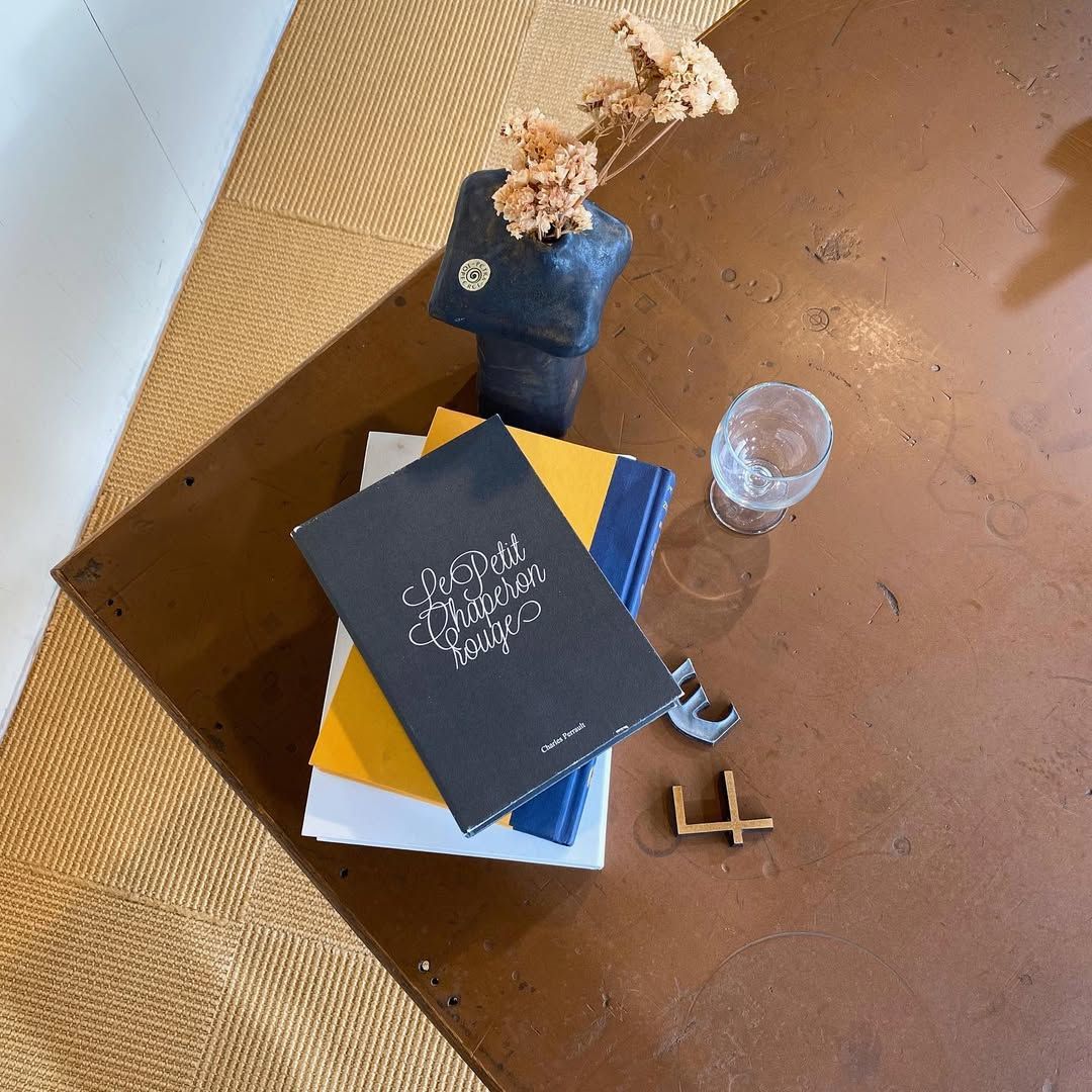 season22-3 / Vintage Work Table