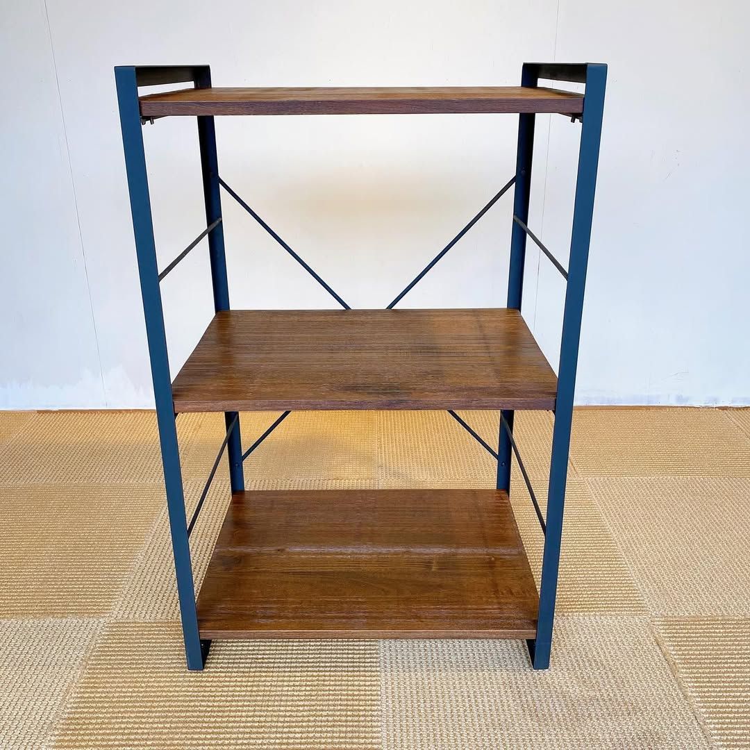 season30-4 / Iron Shelf