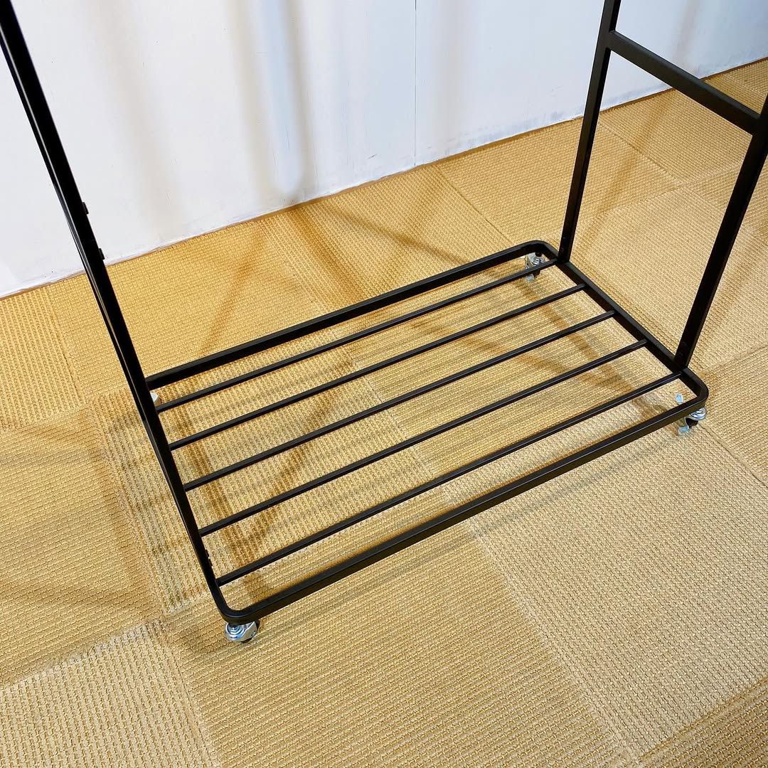 season22-1 / Hanger Rack