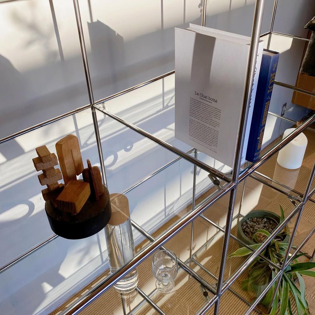 season31-1 / Glass Shelf