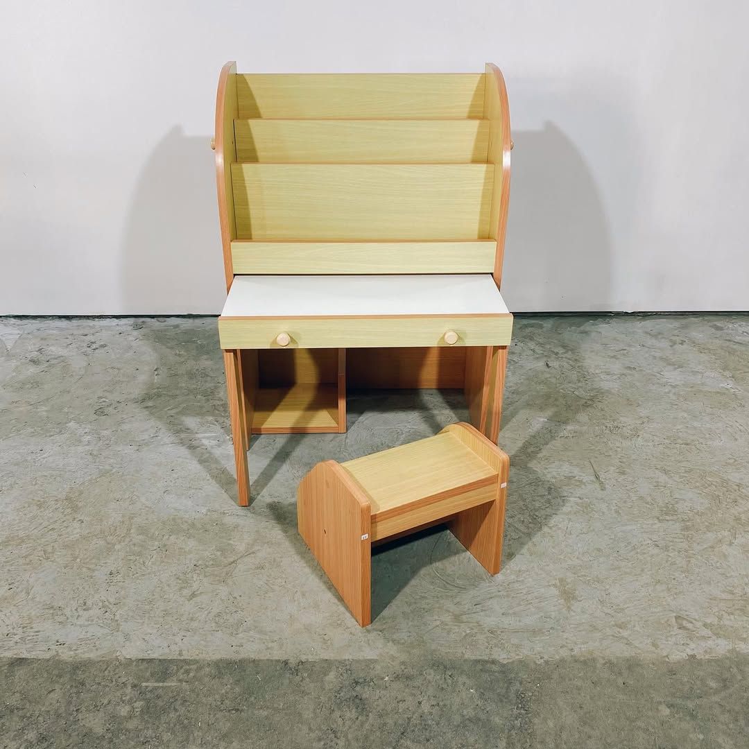 season6-3 / Kids desk