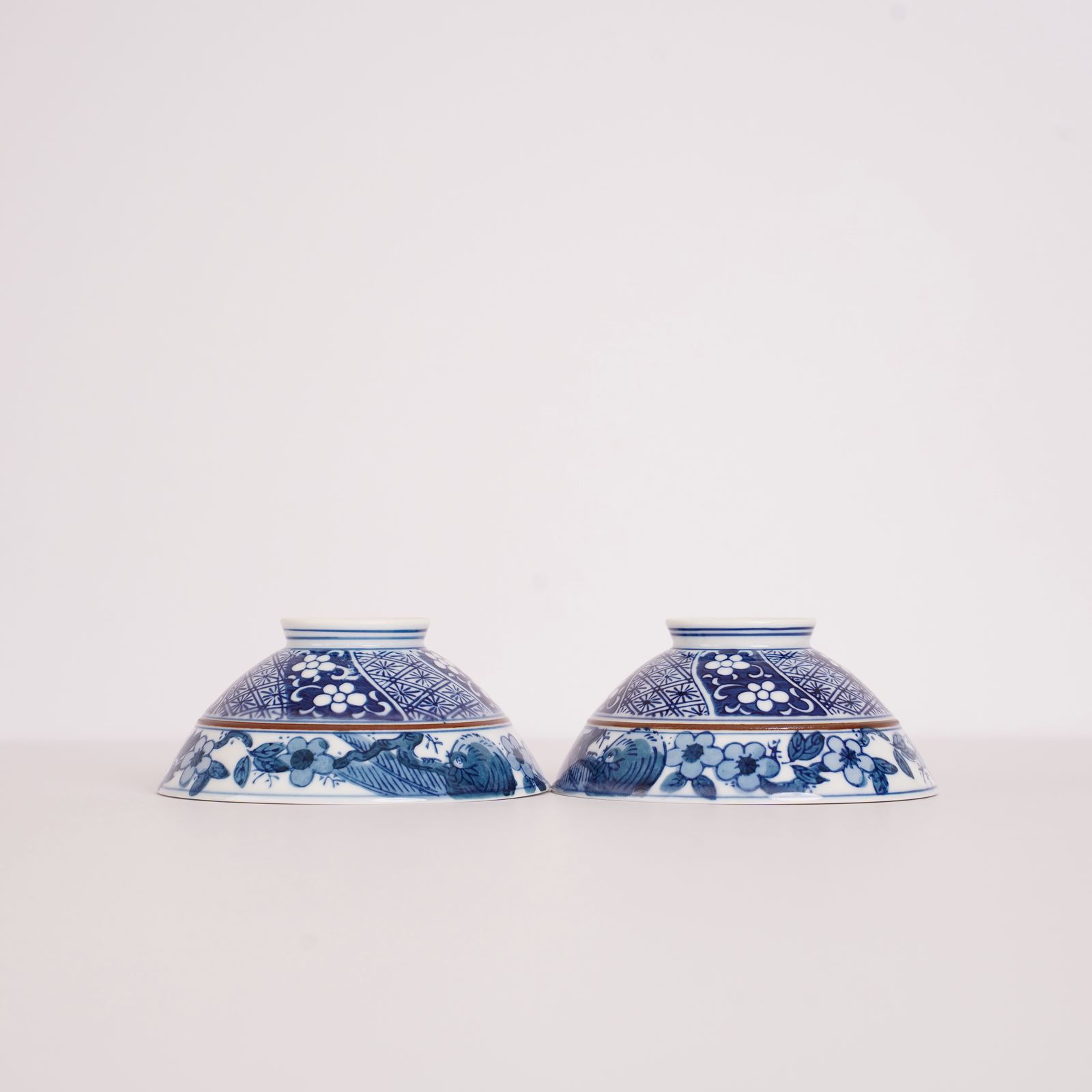 二色の藍色と梅の花 ご飯茶碗 3個セット