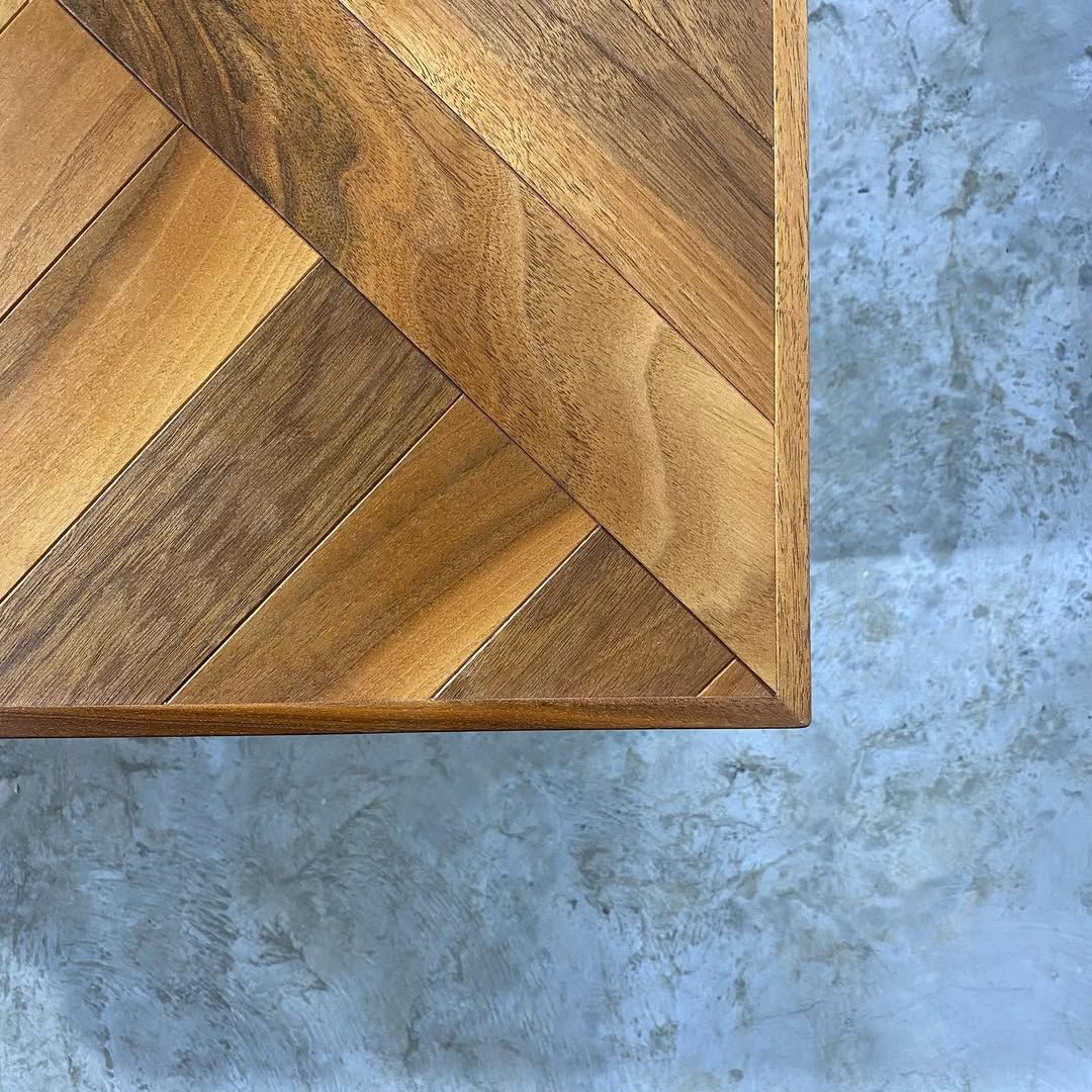 season6-4 / Low table