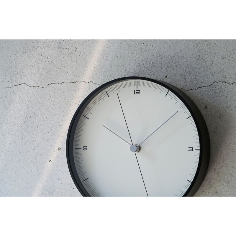 earth wall clock /