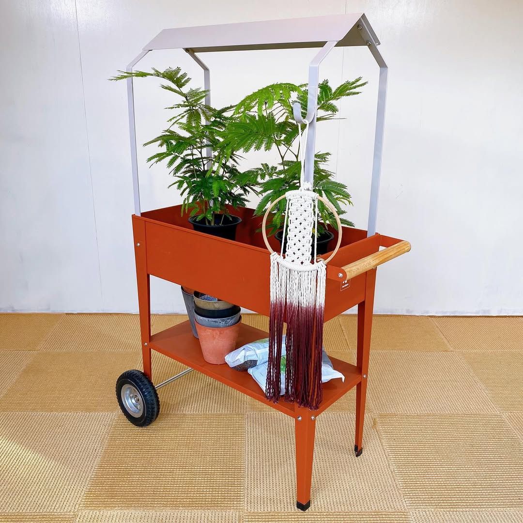 season8-1 / Garden Trolley