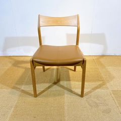 season32-3 / Chair