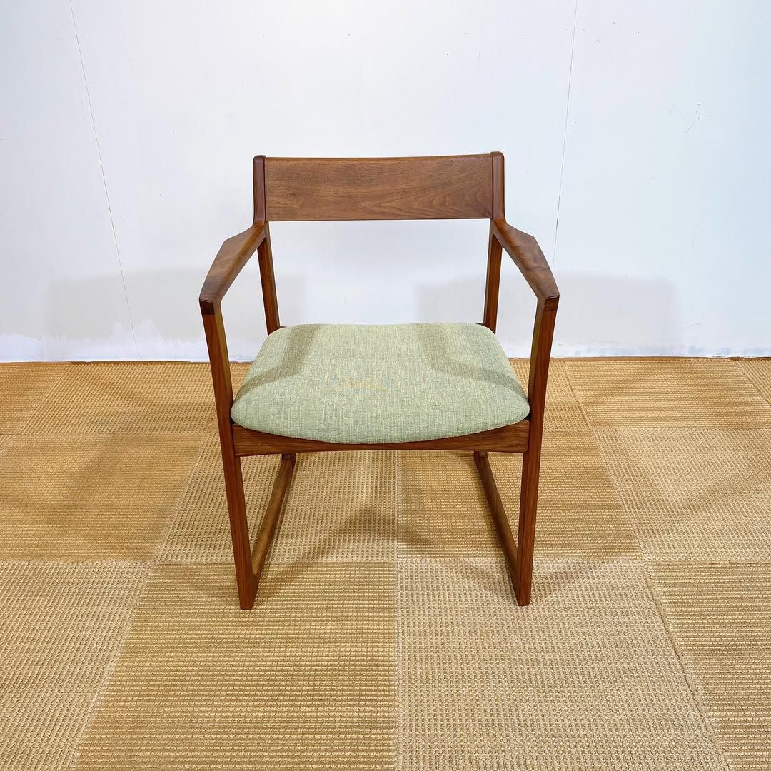 season14-2 / Sledge Arm Chair / シキファニチア